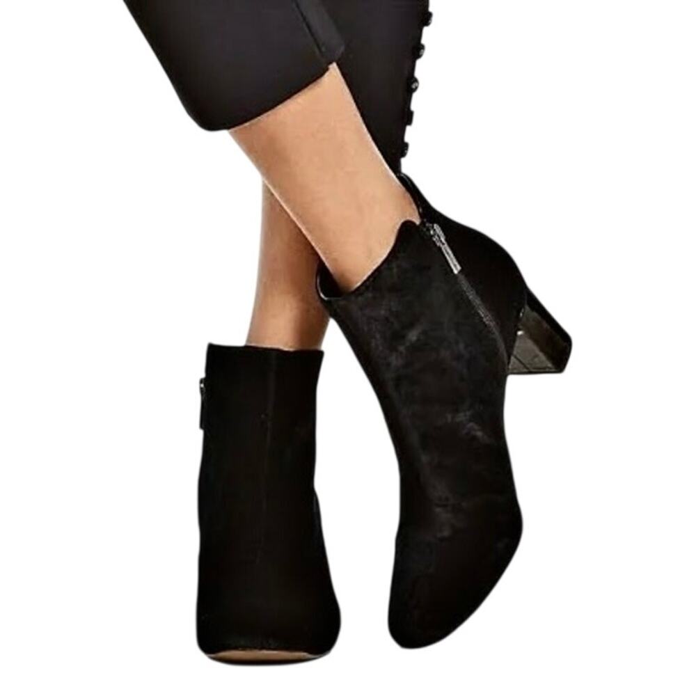 Donald Pliner Jorie Black Velvet Chelsea Ankle Boots Booties Block Heel Goth